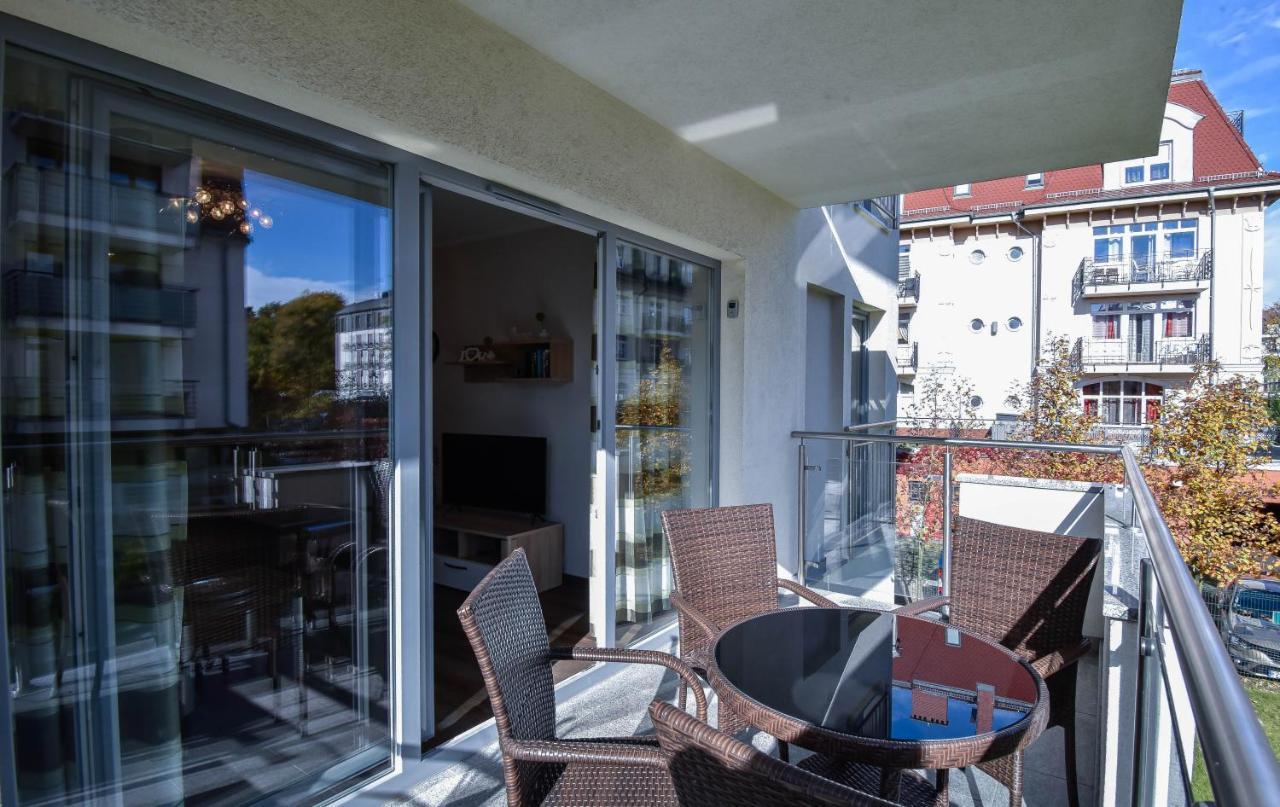 Apartamenty Na Wyspie - Stella Baltic - Parking Świnoujście Exteriör bild