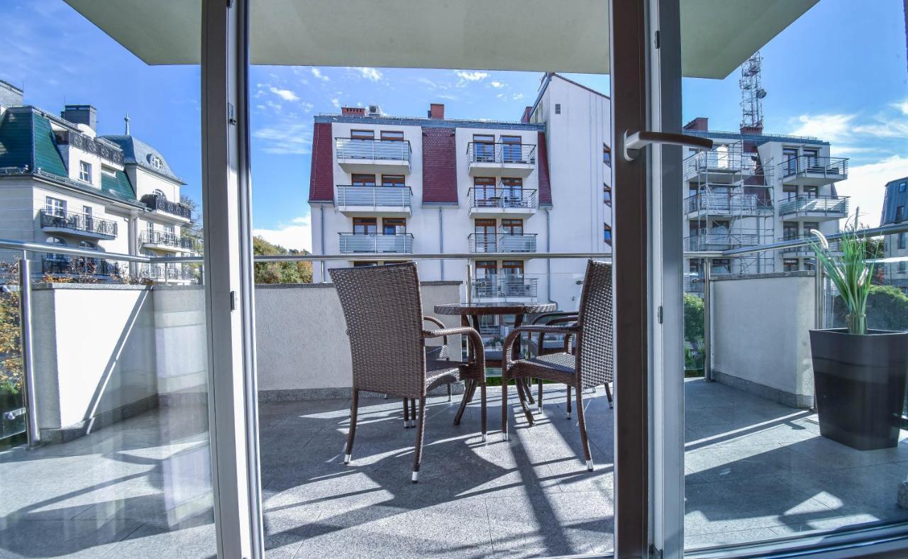 Apartamenty Na Wyspie - Stella Baltic - Parking Świnoujście Exteriör bild