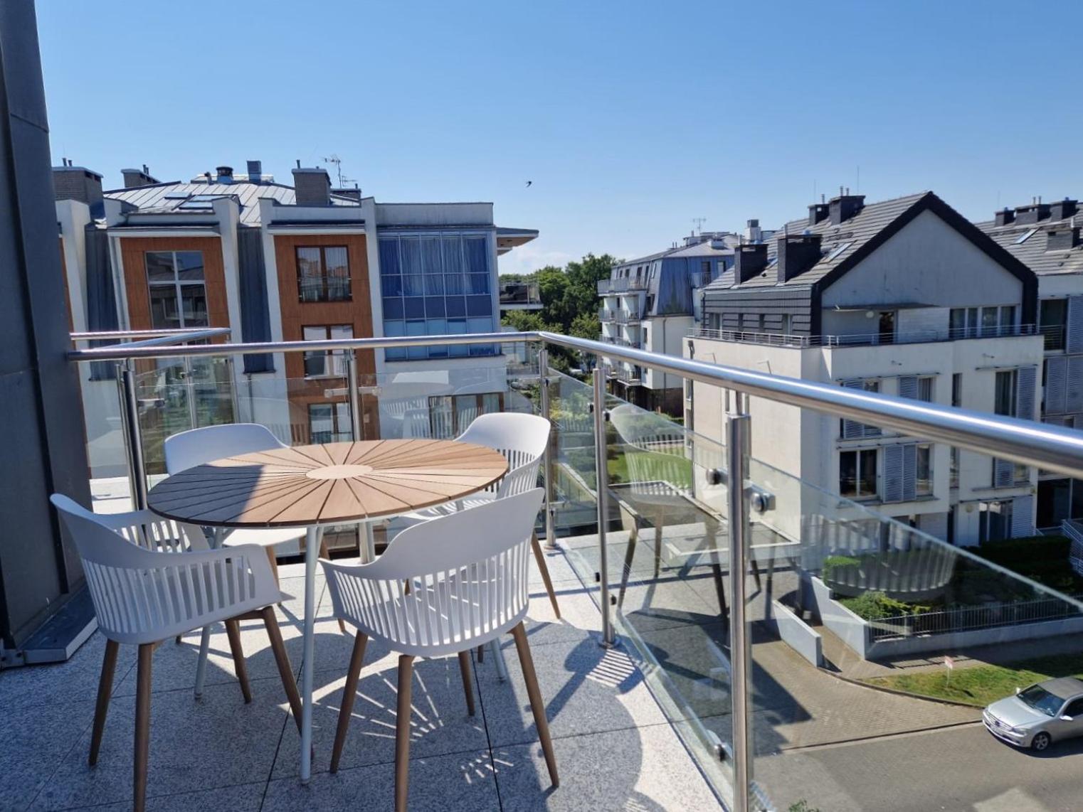 Apartamenty Na Wyspie - Stella Baltic - Parking Świnoujście Exteriör bild