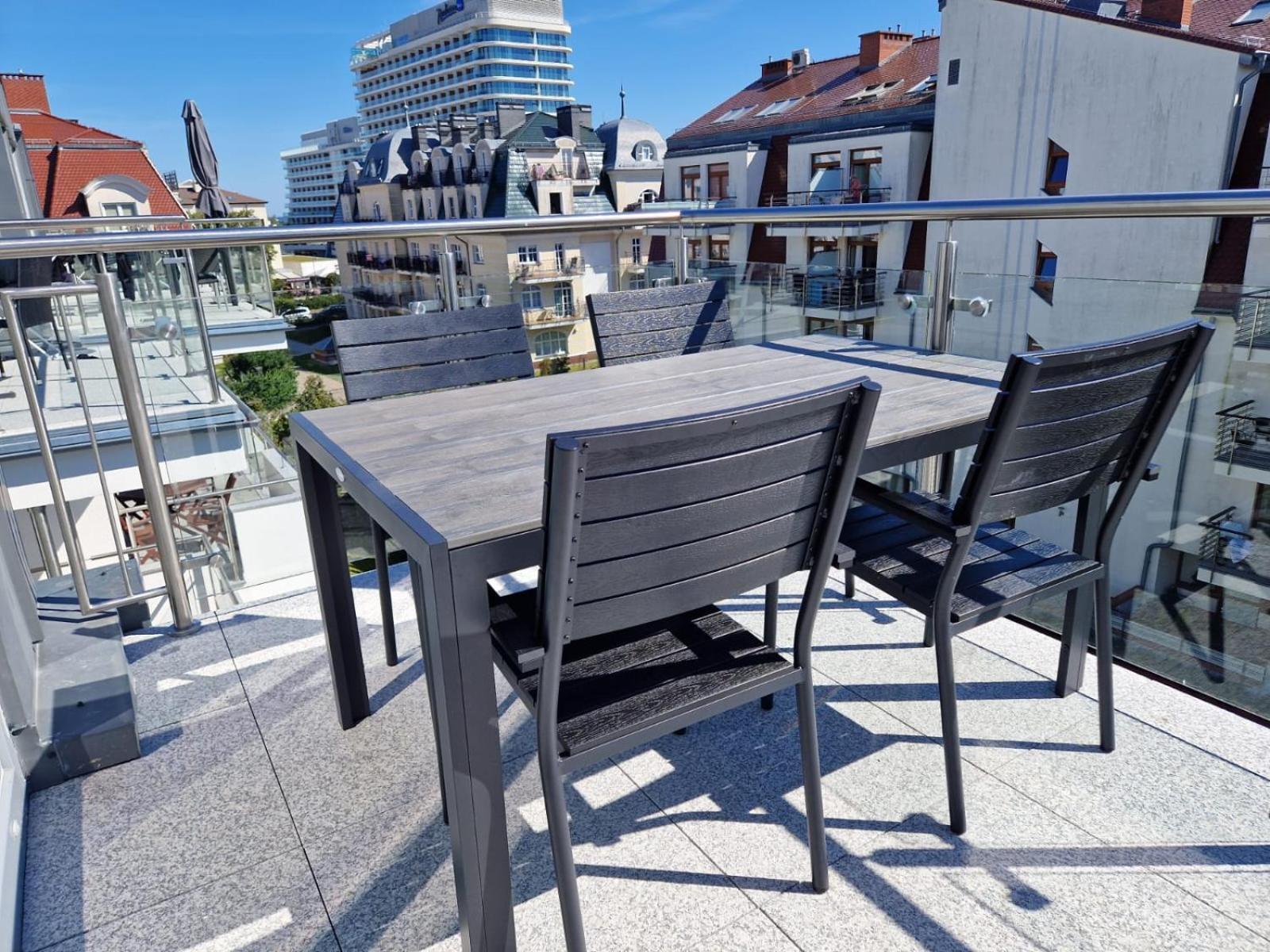 Apartamenty Na Wyspie - Stella Baltic - Parking Świnoujście Exteriör bild